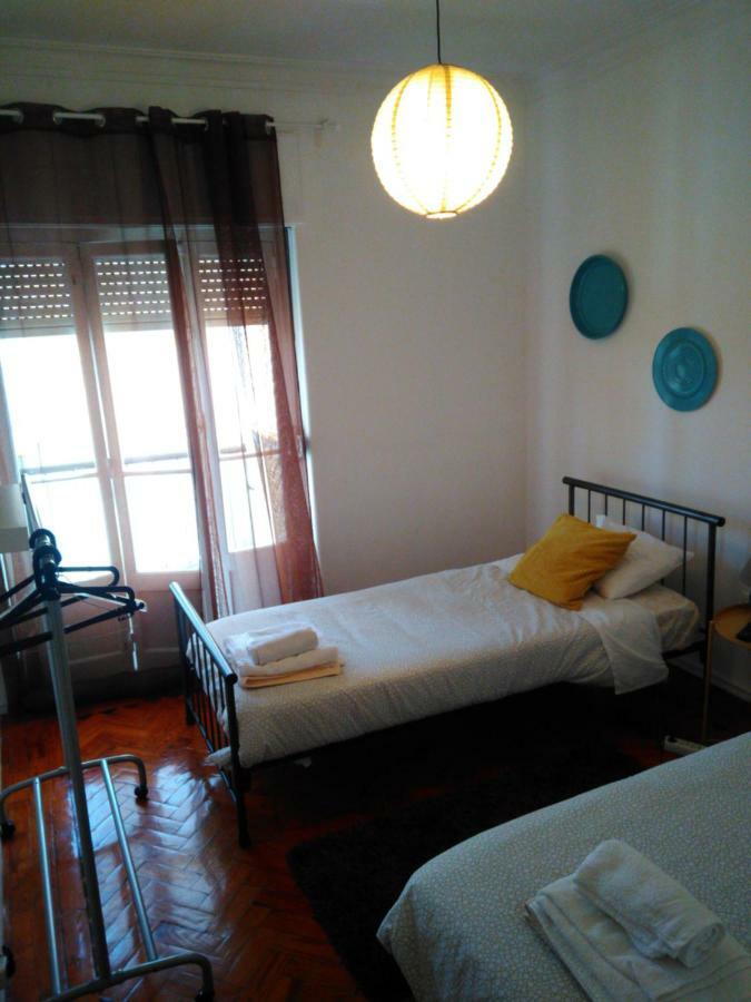 Vasco Santana Guesthouse Odivelas  Exteriör bild